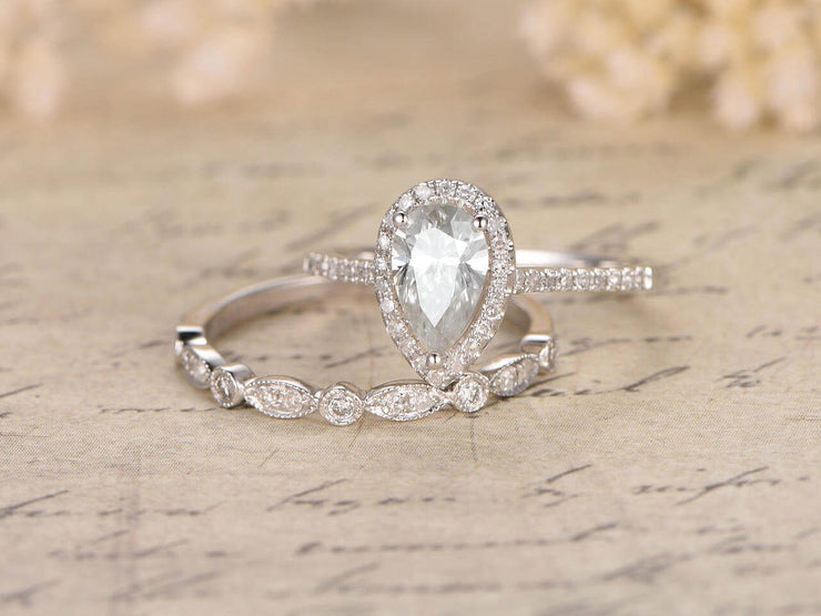 Superb 1.50 Carat Pear cut Moissanite & Diamond Wedding Ring Set in 10k White Gold