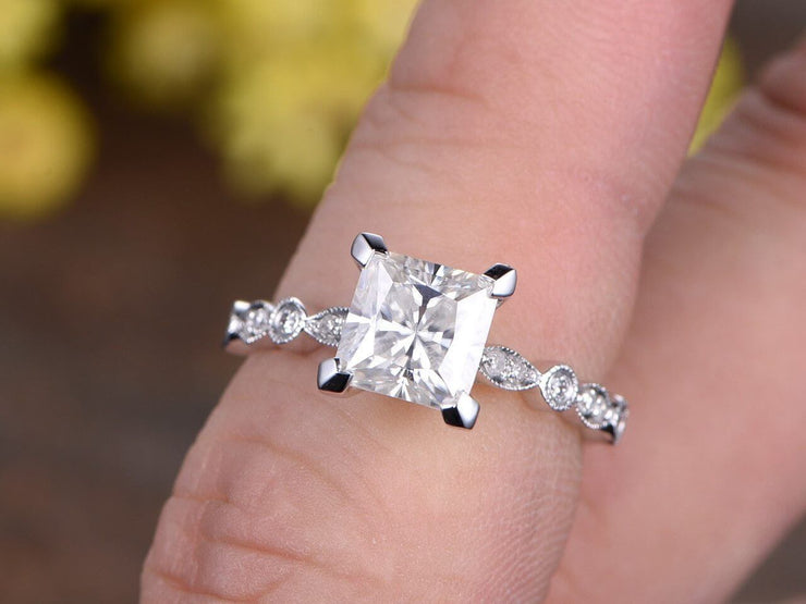 Vintage Design 1.25 Ct Moissanite and Diamond Engagement Ring 