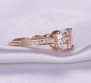 Vintage Design 1.25 carat Morganite Engagement Ring with Diamonds for Women